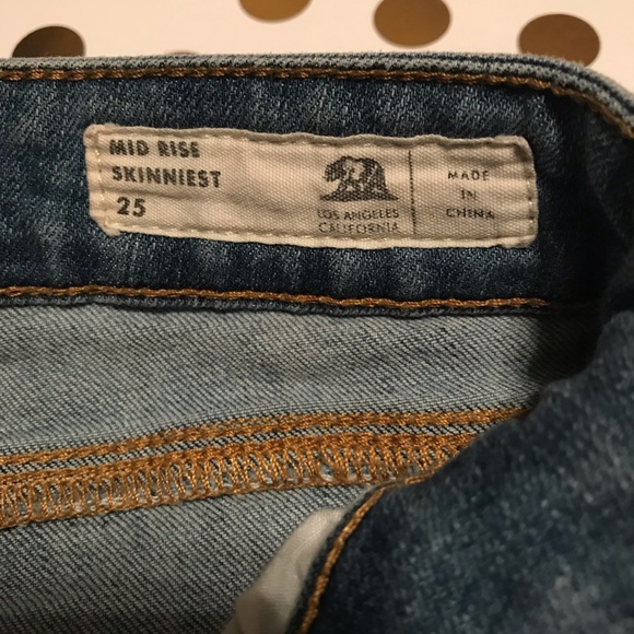 Mid Rise Jeans - Picture 8 of 8